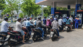 Cập nhật giá xăng dầu hôm nay 21/8 mới: Xăng dầu tăng dựng đứng? Dầu diesel cán mốc 28.540 đồng/lít 