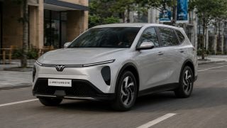 Khách thích vì xe êm, tài xế ‘nhẹ ví’ nhờ sạc 0 đồng: Limo Green tạo lợi thế kép khi chạy dịch vụ