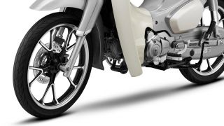 Tin xe máy 26/8: Honda bàn giao ‘huyền thoại xe số’ 125cc mới sang hơn Future, có phanh ABS, giá mềm