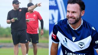 Ông lớn V.League chính thức ngỏ lời, cựu sao Man United mở toang cánh cửa đến Việt Nam thi đấu