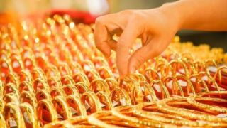 Giá vàng hôm nay 29/8 mới nhất: Vàng SJC vàng nhẫn 9999 giảm rồi tăng nhanh, áp lực điều chỉnh lớn