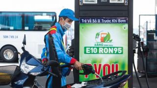 Giá xăng dầu tối nay 28/8: Xăng E5 RON 92 đã về sát đáy, E10 RON 95 giảm rẻ hơn đỉnh 8.752 đồng, giá đầy bình ô tô Honda