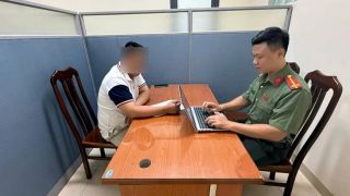 Lời khai người đăng quyết định khởi tố giả vụ tai nạn ở phố Nguyễn Huy Tự, bị xử phạt thế nào?