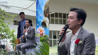 Ca sĩ Mạnh Quỳnh chống nạng, ngồi xe lăn về nước biểu diễn, xúc động xin lỗi khán giả