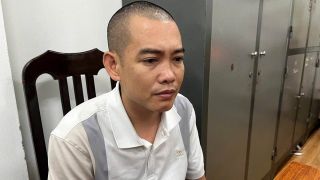 Cái kết đắng cho hai đối tượng trêu ghẹo cô gái bất thành quay sang đánh người bạn trai trong quán ăn