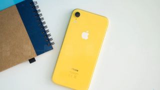 Đây là iPhone camera đơn, màn lớn 6.1 inch rẻ nhất Việt Nam, không hề quá lép vế trước iPhone 17e