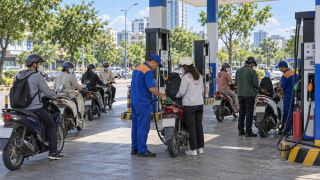 Cập nhật giá xăng dầu hôm nay 5/9 (trưa 5/9) mới nhất: Giá xăng tăng mạnh, dầu diesel đồng loạt giảm