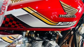 Tin xe máy 6/9: Honda ra mắt ‘huyền thoại côn tay’ 125cc giá 27 triệu đồng, khác biệt Honda Winner R