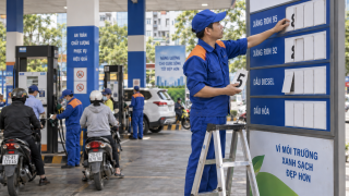 Cập nhật giá xăng hôm nay 14/9 tăng cao? Dự báo thứ 5 xăng dầu tiếp tục tăng vọt, có loại tăng 2.900/lít