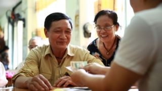 Tuổi nghỉ hưu năm 2027 tiếp tục tăng, người lao động cần biết chi tiết mốc tuổi mới dưới đây!