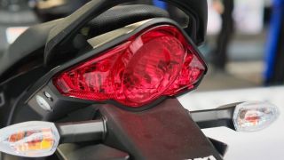 Suzuki chính thức ra mắt ‘huyền thoại côn tay’ 150cc mới giá 52 triệu đồng: Khác biệt Honda Winner R