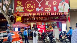 Cập nhật giá vàng hôm nay chiều 23/9: Vàng SJC nâng giá sau 2 phiên giảm, thị trường giằng co dữ dội