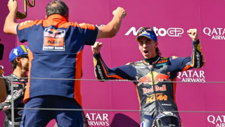 Pedro Acosta đang 'phá game' MotoGP? Bí mật khiến KTM RC16 trở nên đáng sợ hơn