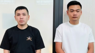 Thanh Hóa: Lái xe cứu thương cùng sinh viên đóng giả nhân viên y tế, bán thuốc giá cao gấp 20 lần