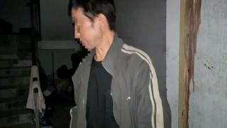 Cụ ông 71 tuổi nhặt rác kiếm sống bỗng phát hiện mình có tài sản khủng nhờ bí mật 30 năm trước