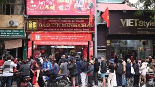 Giá vàng hôm nay tối 12/10: Vàng SJC vàng nhẫn 9999 mất giá từng giờ, thận trọng giao dịch mua bán!