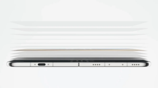 Vượt mặt Galaxy Z Fold 8, màn hình mờ gây tranh cãi của iPhone Duo có thể thay mới