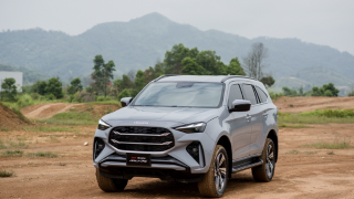 Isuzu mu-X tiếp tục ‘đội sổ’ ô tô bán chậm tháng 9/2026, Toyota Camry cũng góp mặt