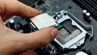 Intel, Qualcomm tăng giá CPU, AMD có thể sớm nối bước