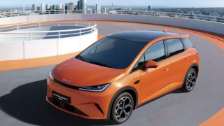 Giá xe BYD tháng 10/2026: Dolphin từ 569 triệu, Atto 3 khởi điểm 766 triệu đồng