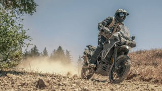 Kawasaki KLR650 DF 2027 ra mắt với ngoại hình hầm hố, dân mê off-road khó lòng bỏ qua!