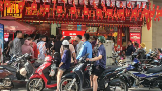 Cập nhật giá vàng hôm nay chiều 14/10: Vàng miếng vàng nhẫn mất giá từng giờ, thế giới chạm đáy