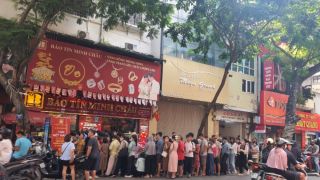 Cập nhật giá vàng hôm nay 15/10: Vàng miếng vàng nhẫn 'án binh bất động', riêng 1 nơi giảm tiếp!
