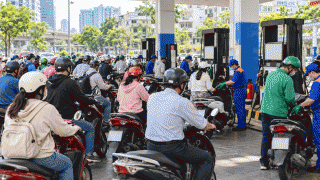 Cập nhật giá xăng dầu hôm nay 16/10 mới nhất: Dự báo xăng E10 giảm gần 2000 đồng/lít, dầu diesel diễn biến bất ngờ?