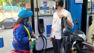 Giá xăng dầu chiều 16/10: RON 92 và E10 RON 95 đều giảm sâu, dầu diesel còn cách đáy 7.930 đồng, giá đầy bình ô tô Honda