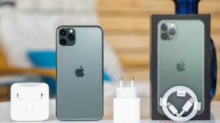 iPhone 11 Pro Max giảm cực sâu, iPhone 3 mắt rẻ nhất Việt Nam, dùng cơ bản, chụp ảnh ngon hơn iPhone 17e