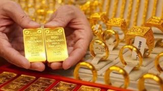 Bất ngờ với giá vàng nhẫn, vàng miếng hôm nay 21/10: Đồng loạt giảm sâu, người mua lỗ hơn 6 triệu sau 1 tuần