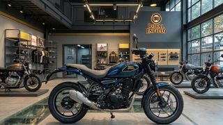 Tin xe trưa 23/10: Ra mắt ‘vua côn tay’ Anh Quốc giá hấp dẫn, phong cách không giống Honda Winner R và Yamaha Exciter