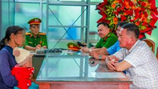 Lời khai người phụ nữ giấu người tình, bế con riêng 10 tháng tuổi của đối phương ra đường đi ăn xin