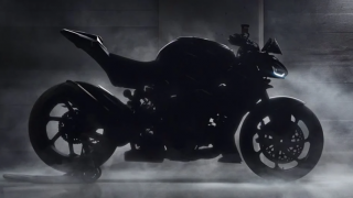 BMW nhá hàng naked bike bí ẩn, S 1000 R hay M 1000 R thế hệ mới sắp lộ diện tại EICMA 2026?