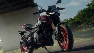 ‘Vua côn tay’ mới chính thức ra mắt: Giá 48 triệu đồng rẻ hơn Yamaha Exciter, có động cơ 250cc, phanh ABS 2 kênh và TCS