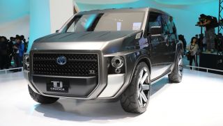 Toyota bác bỏ tin đồn ra mắt C-HR, đưa SUV 7 chỗ về Việt Nam ‘nhá hàng’: Lai MPV, nội thất siêu rộng