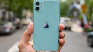 iPhone 11 Lock giá 13 triệu ngập tràn thị trường Việt Nam, nhưng người dùng nên thận trọng
