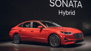 Hyundai Sonata 2020 về đại lý với giá chỉ 640 triệu đồng, Toyota Camry lo lắng mất khách