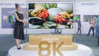 LG chính thức ra mắt dòng TV LG Signature OLED 8K đầu tiên và duy nhất trên thế giới tại Việt Nam