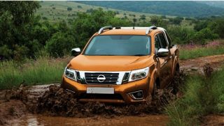 Đối thủ truyền kiếp của Ford Ranger khuyến mãi ngập trời trong tháng 7, khách Việt nô nức hỏi mua