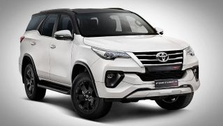 Toyota Fortuner ra mắt phiên bản mới, khách Việt tha hồ chọn lựa
