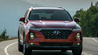 Hyundai SantaFe tiếp tục ưu đãi trong tháng 9/2020, 'khô máu' với Ford Everest