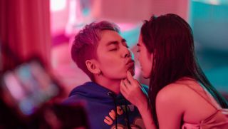 Góc nhìn mới trong mối quan hệ Sugar Daddy - Sugar Baby trong MV mới của OSAD