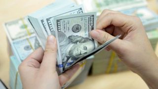 Tỷ giá USD 20/10: Đồng bạc xanh lại 'trượt dài'