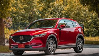 Honda CR-V vừa ưu đãi khủng, Mazda CX-5 đã tung đòn đáp trả khiến khách Việt bất ngờ