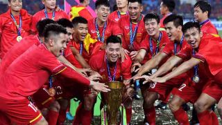 BXH FIFA mới nhất: Đội tuyển Việt Nam vẫn vô đối khu vực, 'chấp' Thái Lan đuổi cả năm vẫn không kịp!