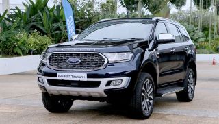 Ford Everest 2021 bất ngờ giảm giá, xuống mức khiến Toyota Fortuner 'choáng ngợp'
