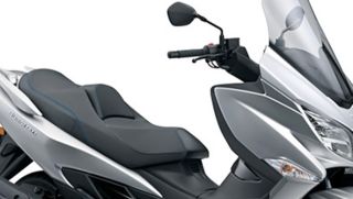 Đối thủ Honda SH 350i ra mắt: Thiết kế ‘đốn tim’ khách Việt, giá rẻ không tưởng!