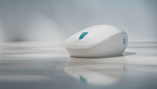 Microsoft ra mắt chuột Ocean Plastic Mouse sử dụng vật liệu tái chế, giá 570.000 VND