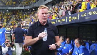 Barca chốt thời điểm xem xét tương lai HLV Koeman